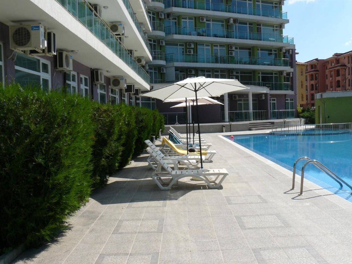 Family Apartments In Solmarin Sunny Beach Eksteriør billede