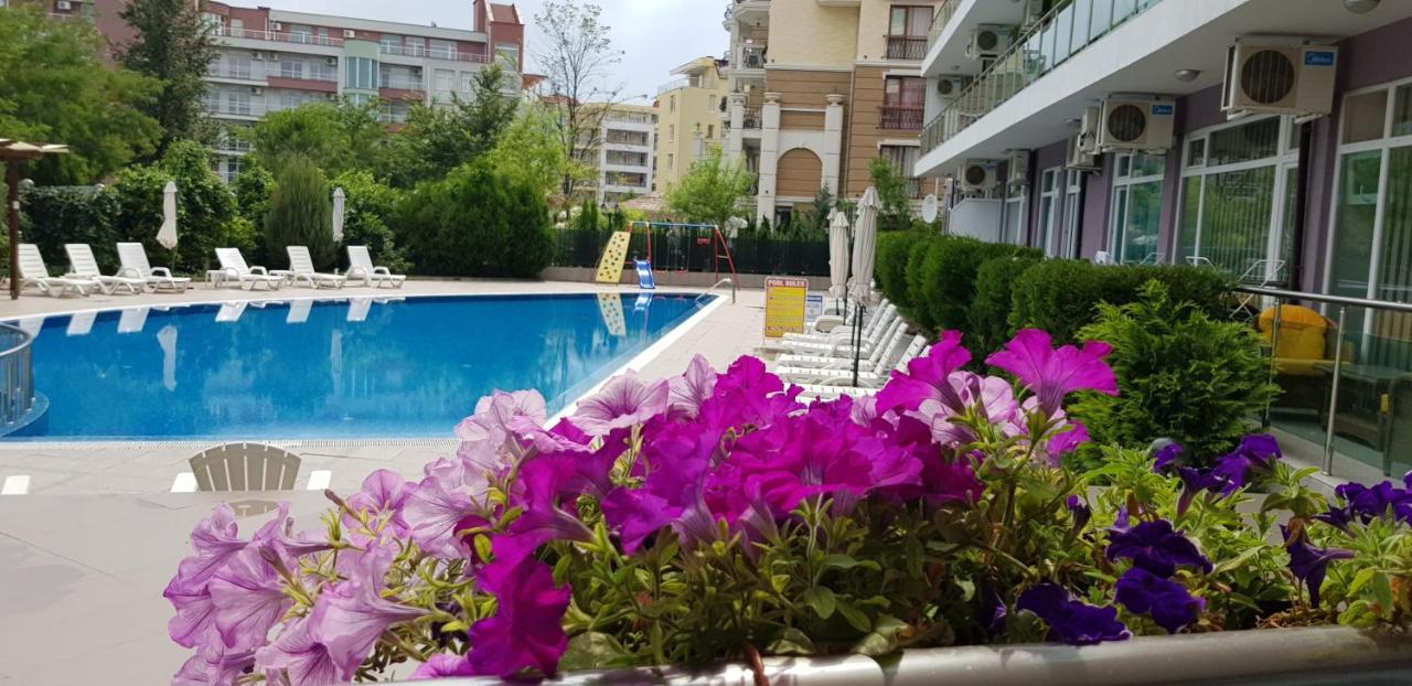 Family Apartments In Solmarin Sunny Beach Eksteriør billede