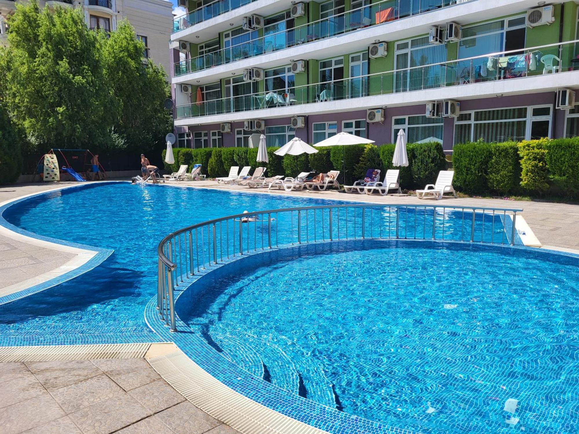 Family Apartments In Solmarin Sunny Beach Eksteriør billede
