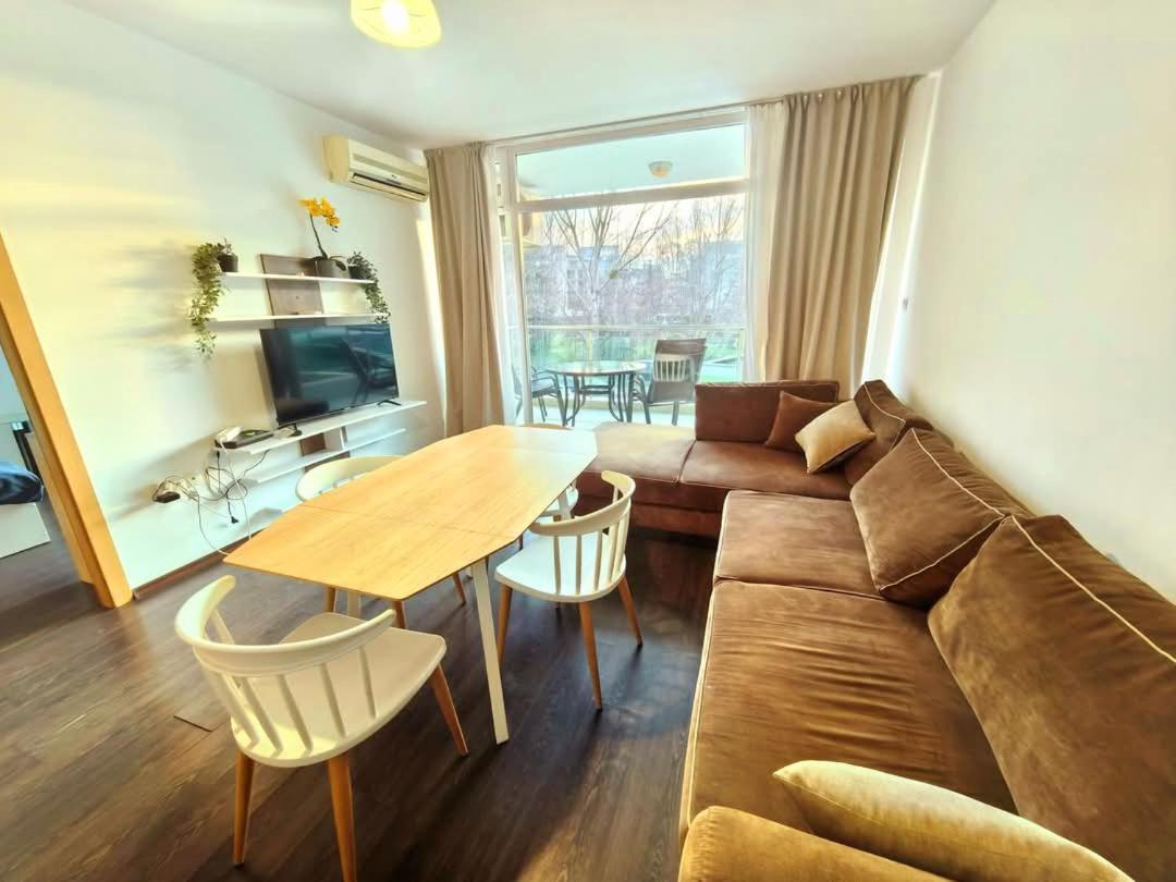 Family Apartments In Solmarin Sunny Beach Eksteriør billede